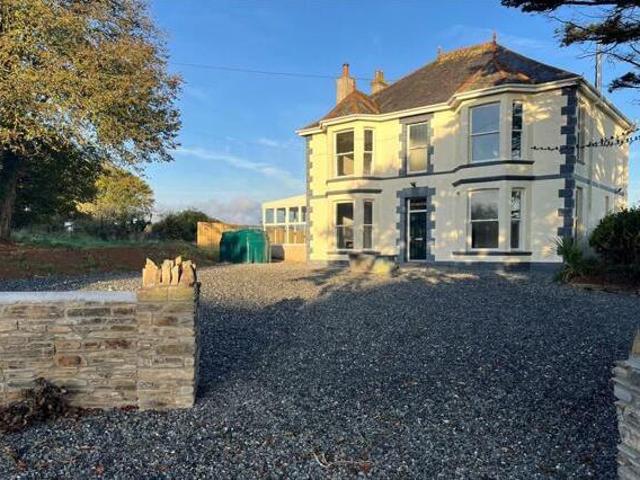 House for sale in Lamellion, Cornwall