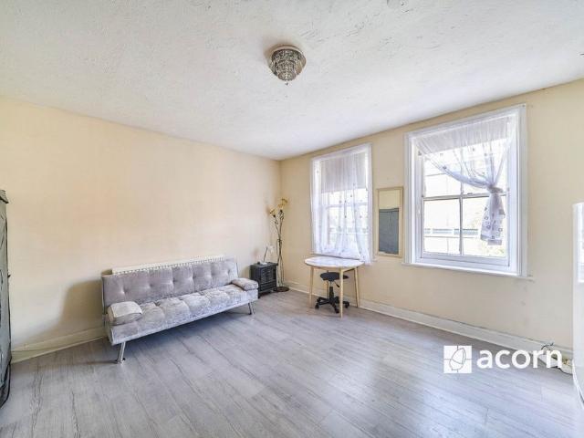 Apartment for rent in East Smithfield, Cat Hill