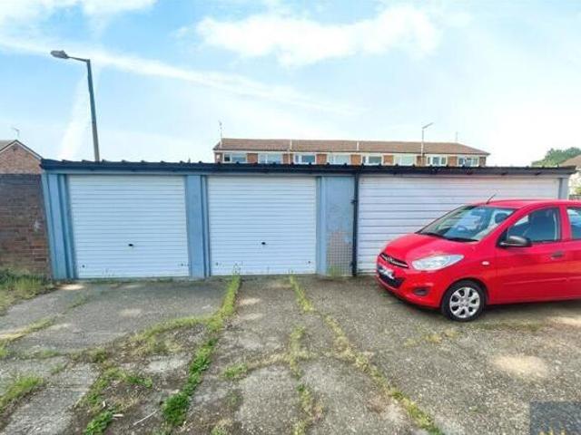 House for sale in Tilbury, Essex