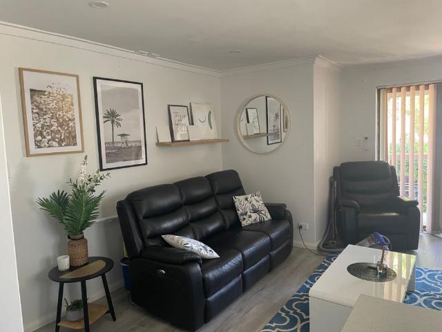 Room for rent in East Victoria Park, Western Australia