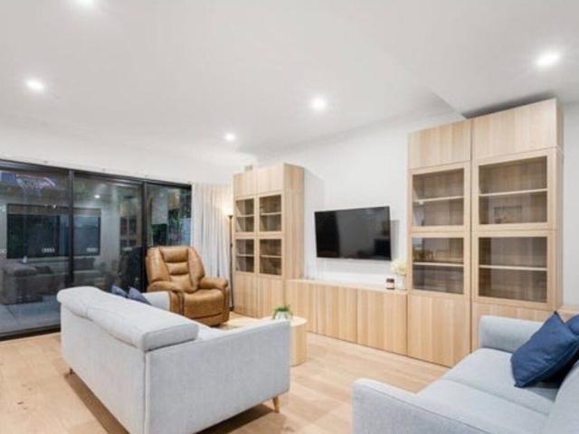 Room for rent in East Victoria Park, Western Australia