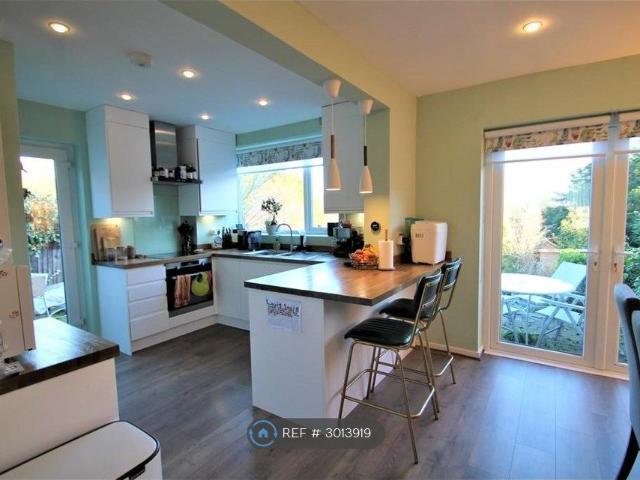 House for rent in High Barnet, Greater London