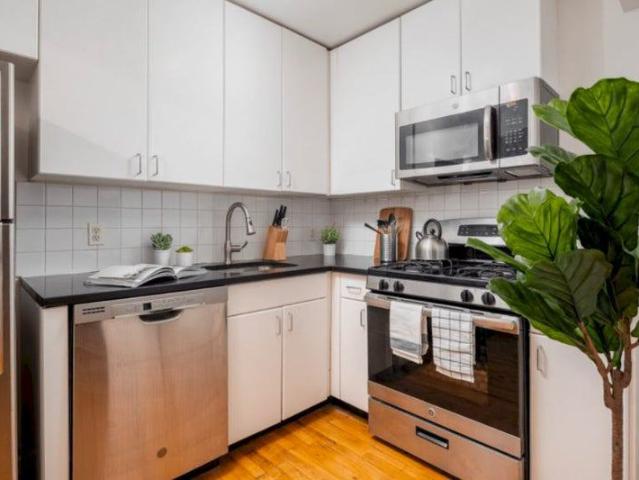 Room for rent in Arverne, New York