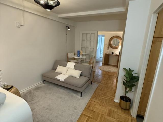 Room for rent in Arverne, New York