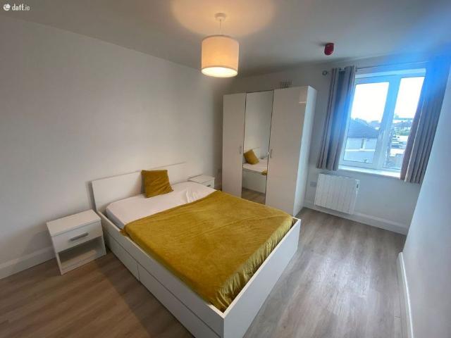 Apartment to rent in Bluebell, North Tipperary