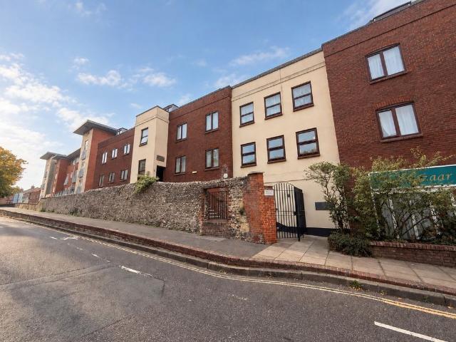 Apartment for rent in Chichester