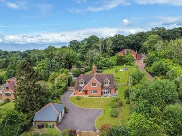 House for sale in Barton Stacey, Hampshire