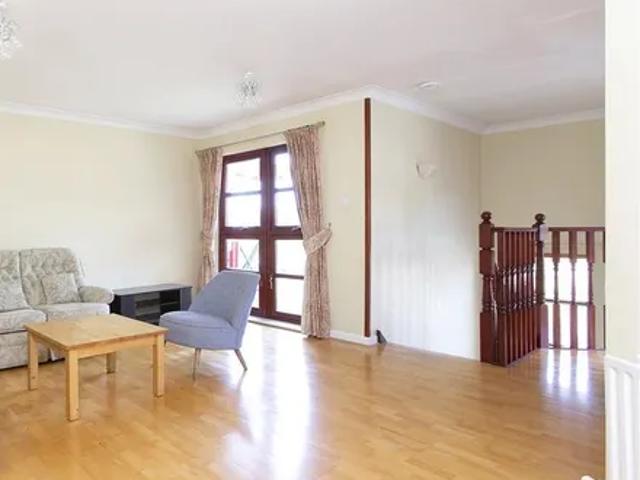 Apartment for rent in Comely Bank, Craigleith