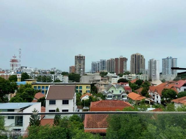 Apartment for sale in Siglap, 16 Upper East Coast