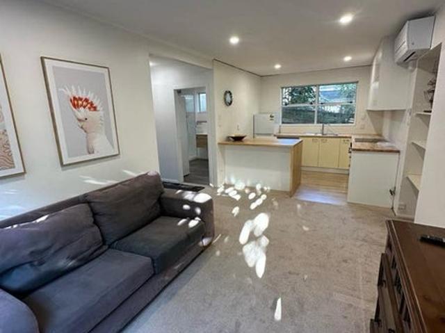 Apartment for rent in Days Bay, Wellington