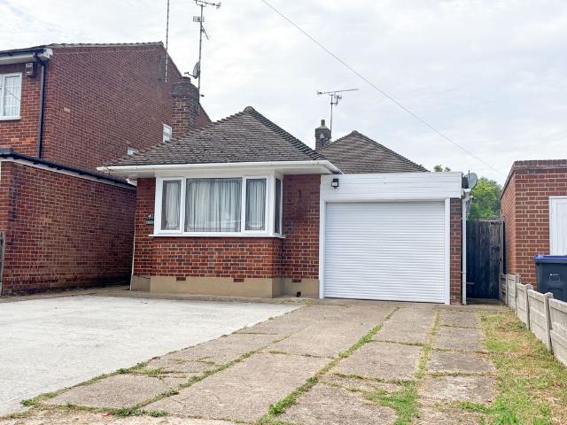 House for rent in Alton Barnes, Essex