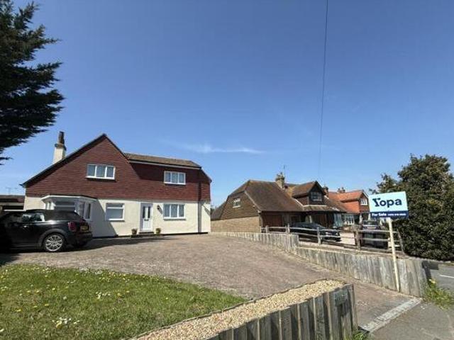 House for sale in Ratton, Eastbourne