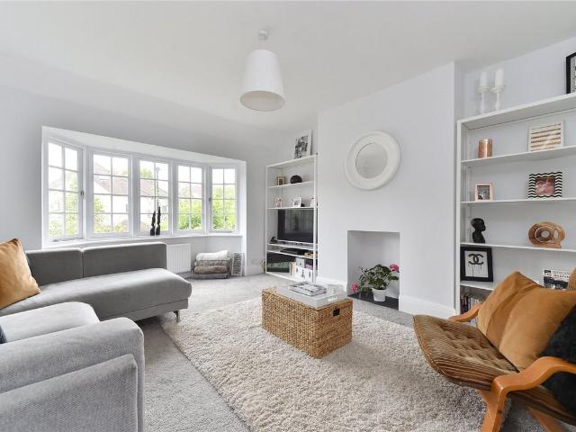 Apartment for rent in London Borough of Hounslow, Greater London