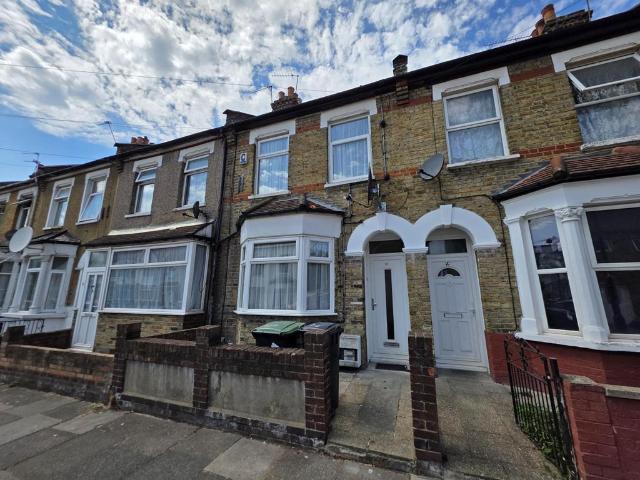 House for rent in Lower Edmonton, Greater London