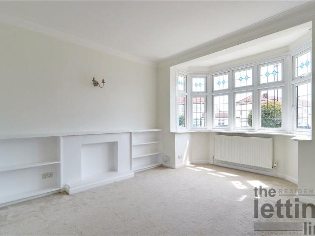 House for rent in Carterhatch, Greater London
