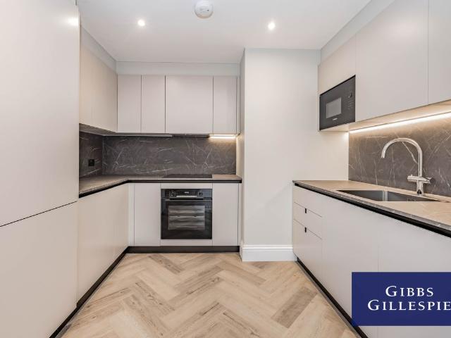 Apartment for rent in London Borough of Hillingdon, Three Rivers