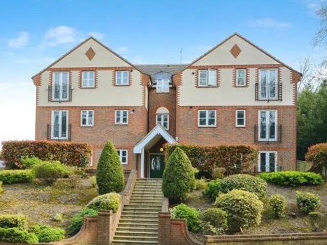House for sale in Watford Heath, North Watford