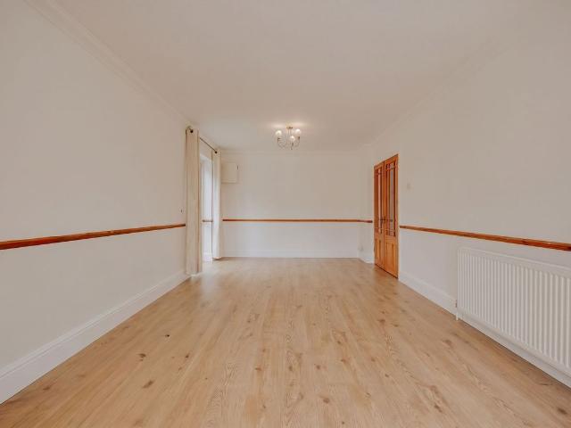 Apartment for rent in Watford Heath, North Watford