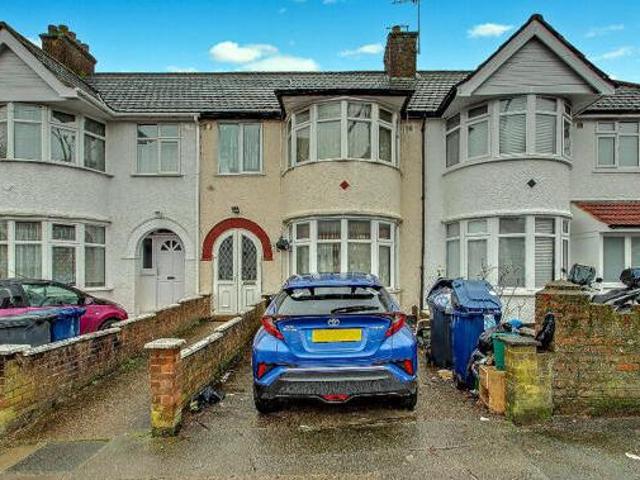 House for sale in London Borough of Ealing, Greater London