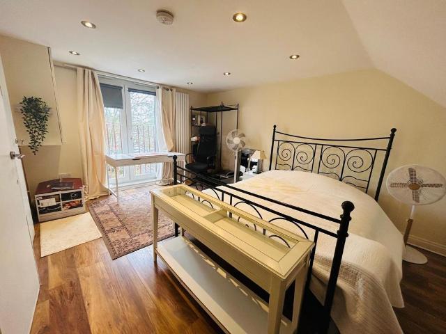 House for rent in London Borough of Ealing, Greater London