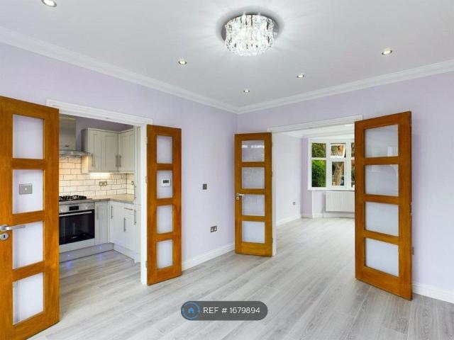 House for rent in Lane, Greater London
