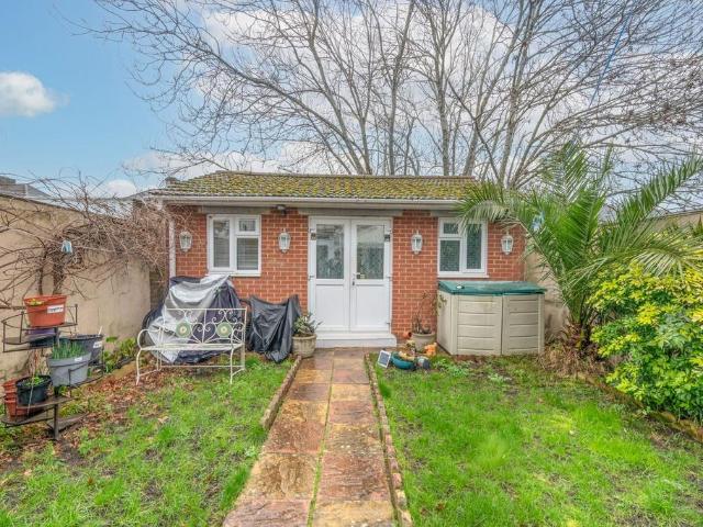 House for rent in London Borough of Ealing, Greater London