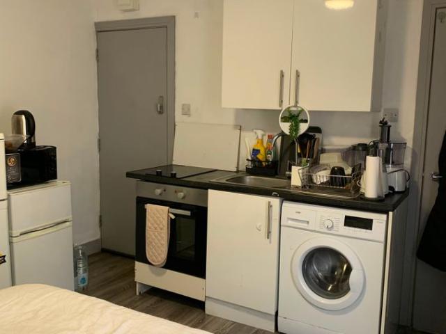 Apartment for rent in Lane, Greater London