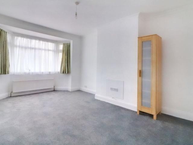 House for rent in London Borough of Ealing, Greater London