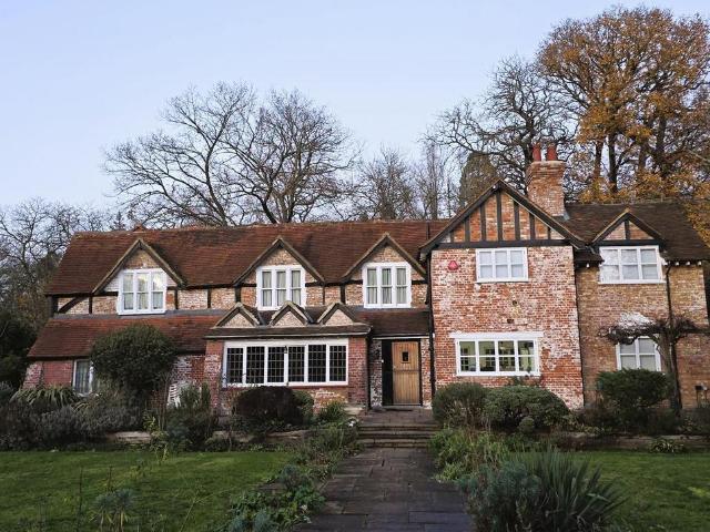 House for rent in Eastcote Village, Greater London