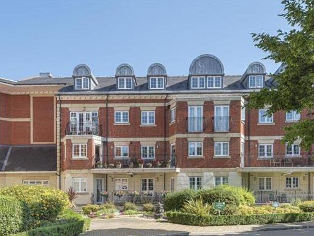 House for sale in Pinner, Greater London