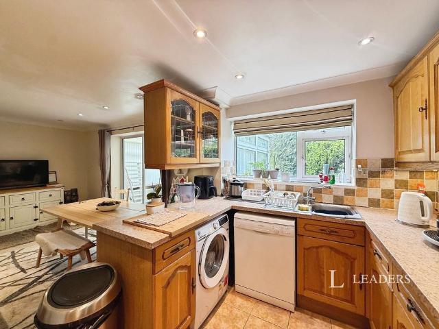 House for rent in World's End, Perryfields