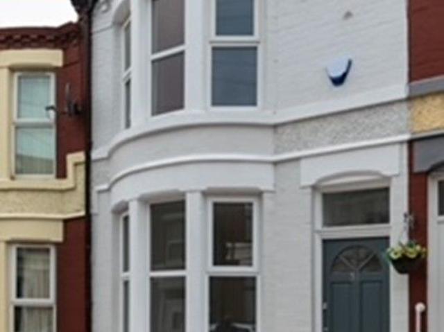House for rent in Calderstones