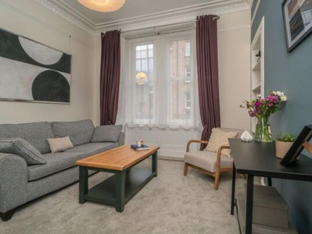 Apartment for rent in Morningside, Scotland