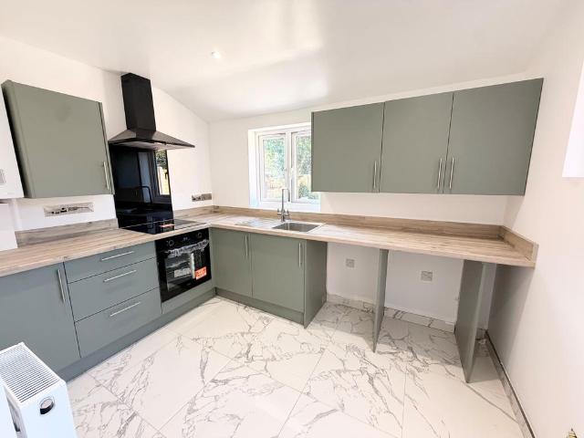 Apartment for rent in Moordown, Bournemouth