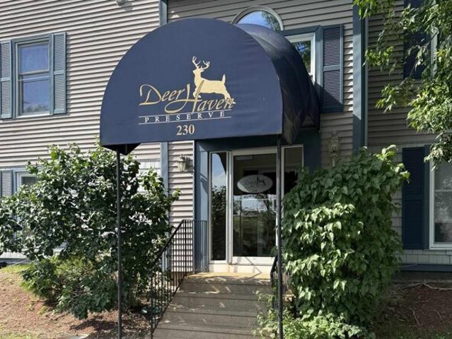 Condo for sale in Manchester