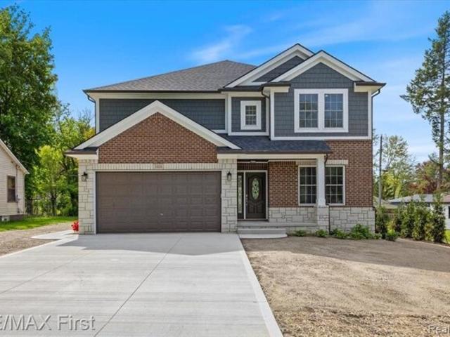 House for sale in Rochester Hills