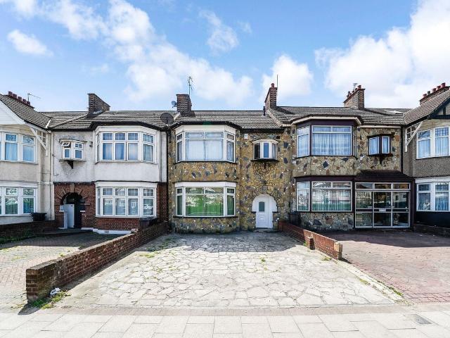 House for rent in Gants Hill, Greater London
