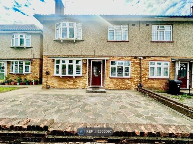 House for rent in Newbury Park, Greater London