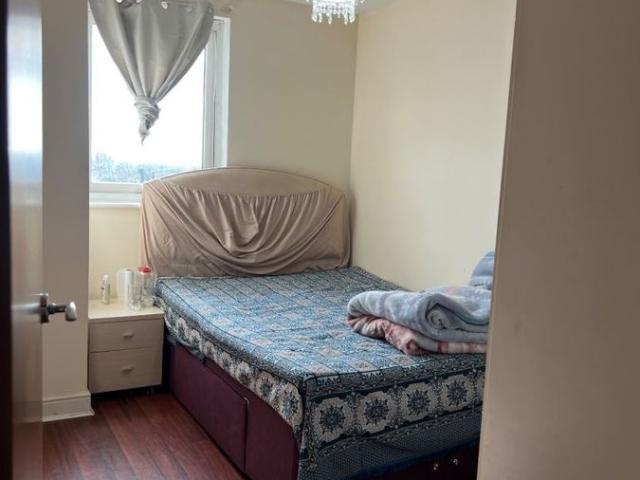 Room for rent in London Borough of Redbridge, Greater London