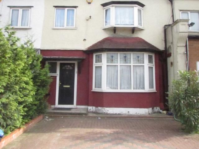 Room for rent in Gants Hill, Greater London