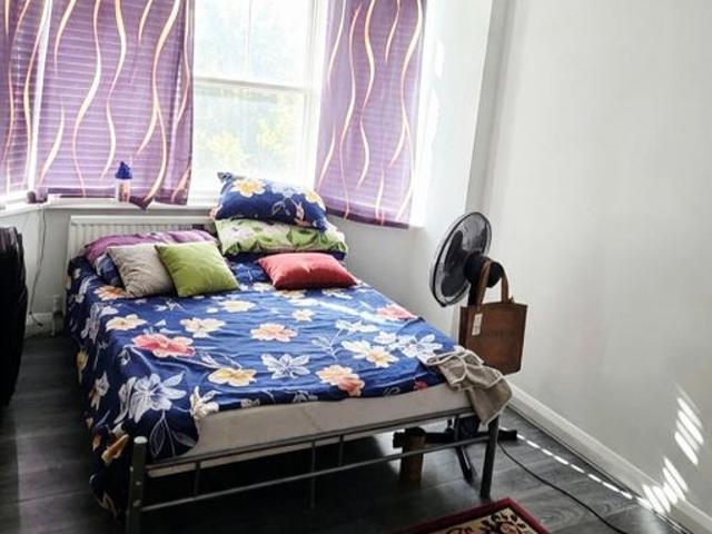 Room for rent in London Borough of Redbridge, Greater London