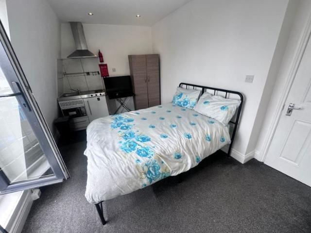 Studio for rent in London Borough of Redbridge, Greater London