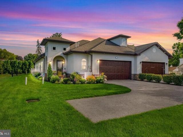Condo for sale in York