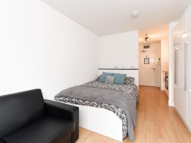Apartment for rent in Bede Island, Old Wharf