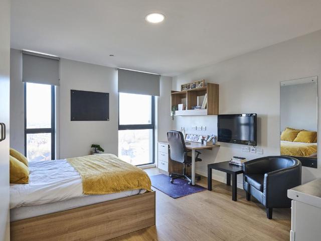 Studio for rent in Bede Island, Old Wharf