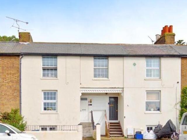 House for sale in Alton Barnes