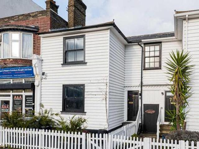 House for sale in Alton Barnes, Isle Of Man