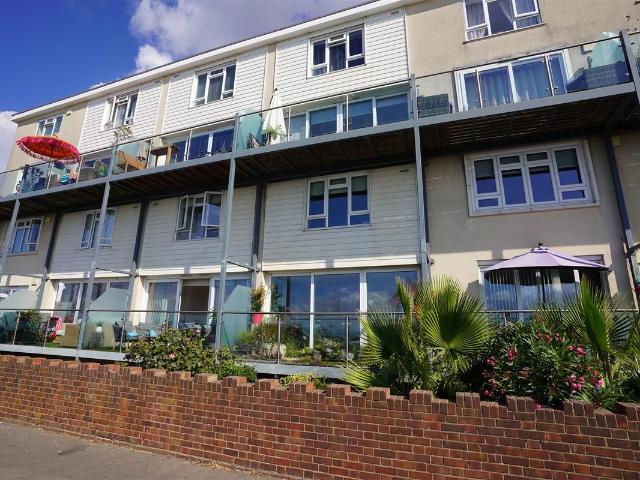 Apartment for rent in Kursaal Estate, Alton Barnes