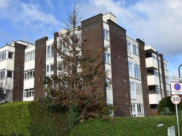 House for sale in Spring Vale, Hampshire