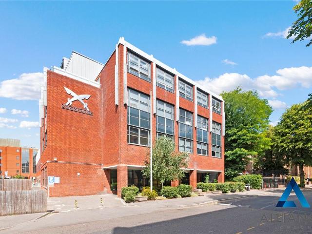 Apartment for rent in Rush Green, Greater London